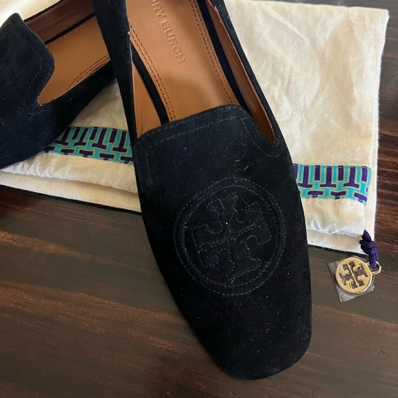 NEW W/out tags-Tory Burch black silk-suede "Leigh" elastic back flat loafers - Picture 3 of 7